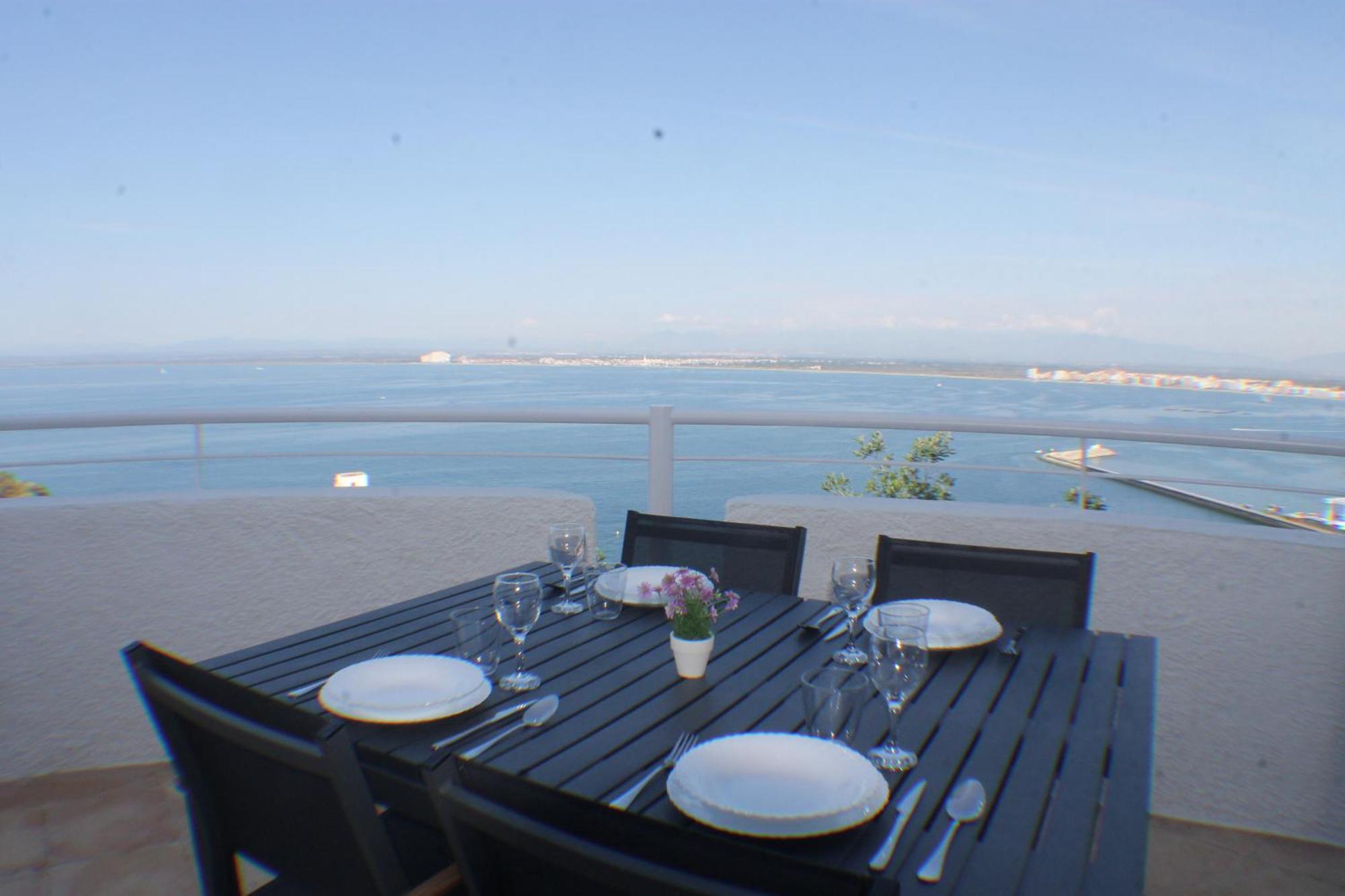 Agi Castell Mar Apartment Росес Екстериор снимка