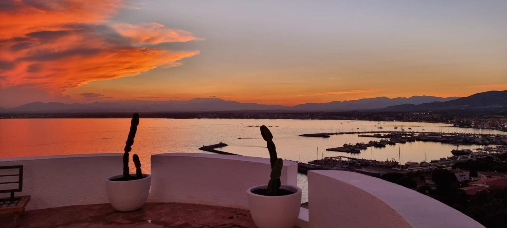 Agi Castell Mar Apartment Росес Екстериор снимка
